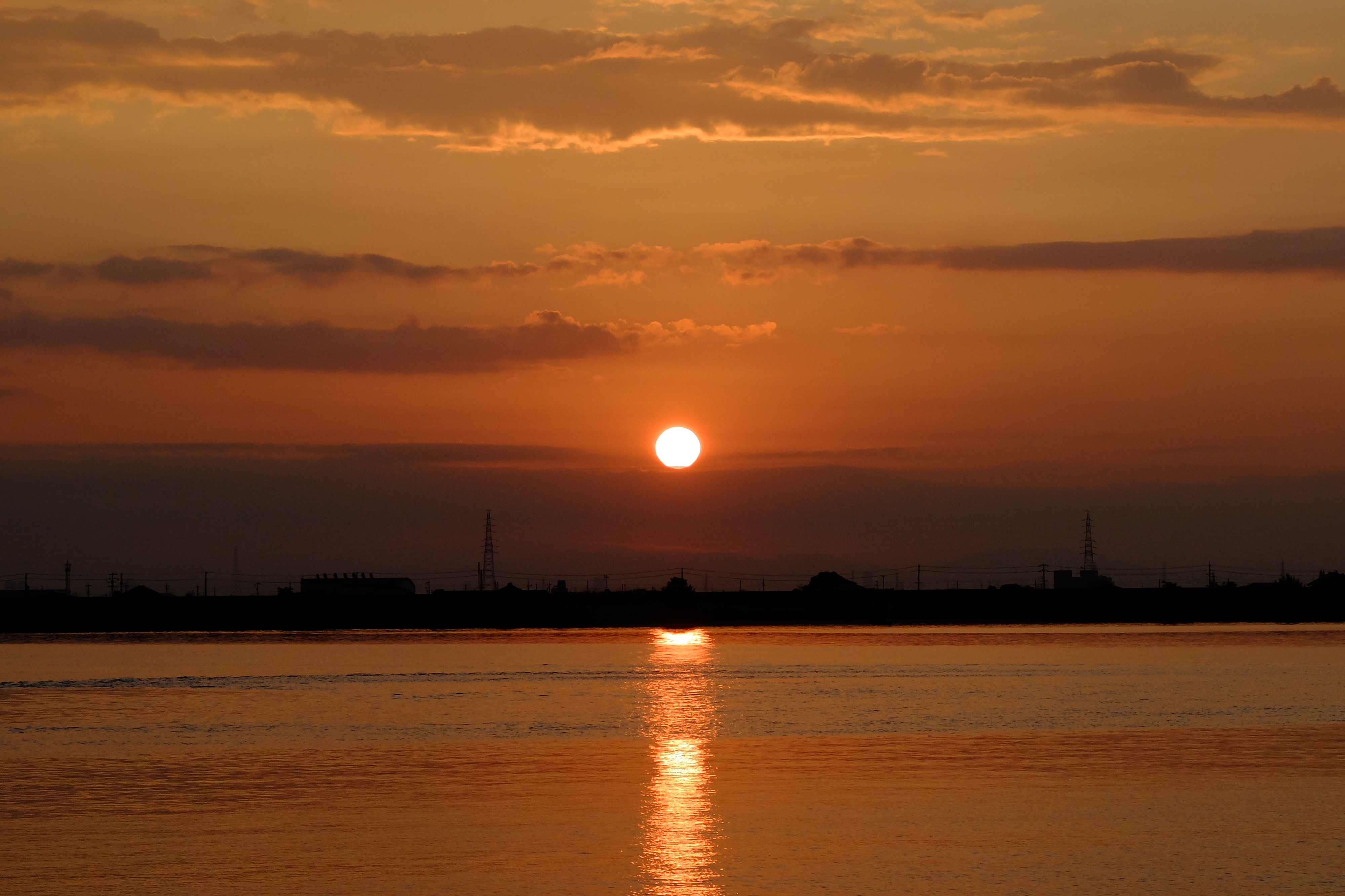 Sunrise over Kiso River